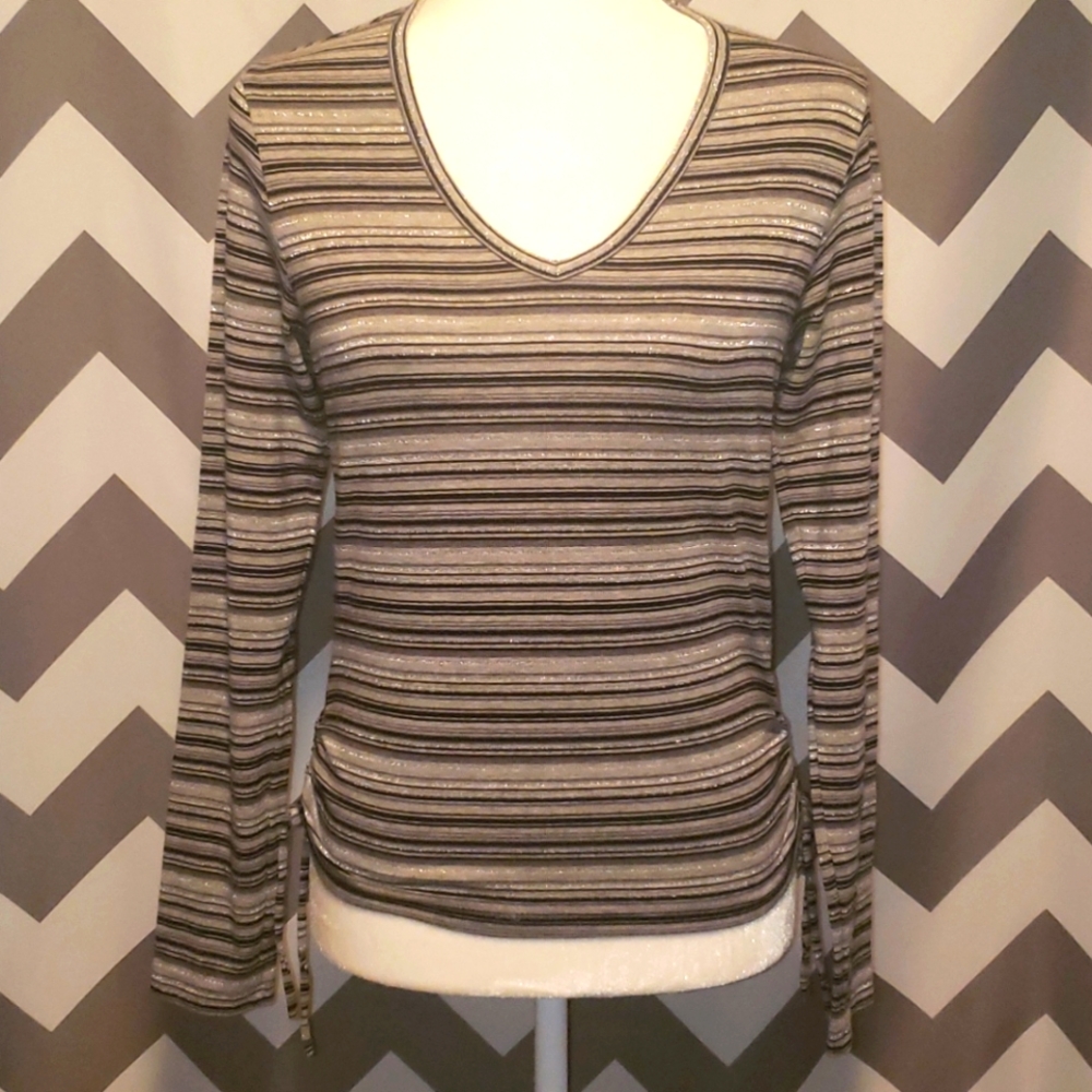 Shimmery glitter striped V-neck top